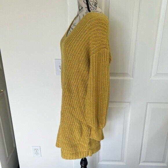 American Eagle yellow v-neck balloon sleeve knit sweater mini dress M Tall - Picture 11 of 11
